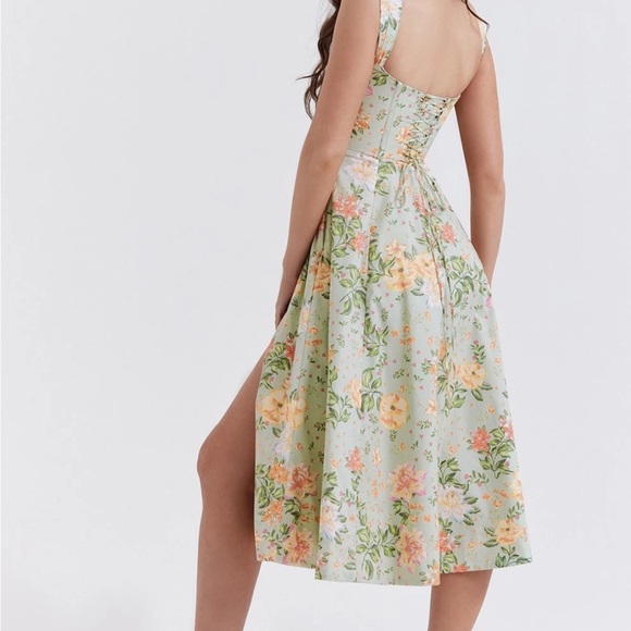 House of cb Saira jade Floral Print Dress, size small, NWOT - Picture 2 of 3